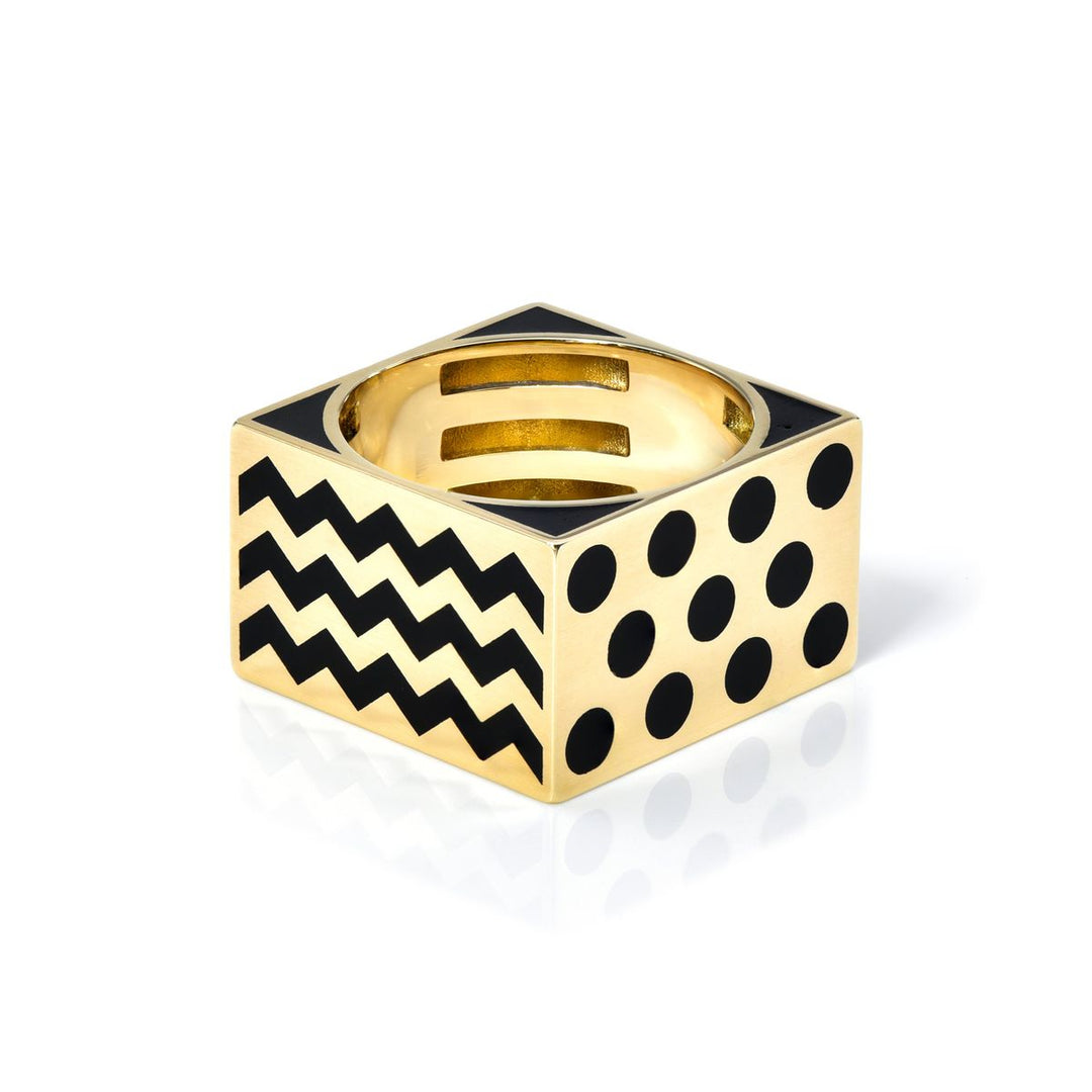 rachel quinn jewelry block ring yellow gold ring with black zigzags and black large dots pattern on sides of ring