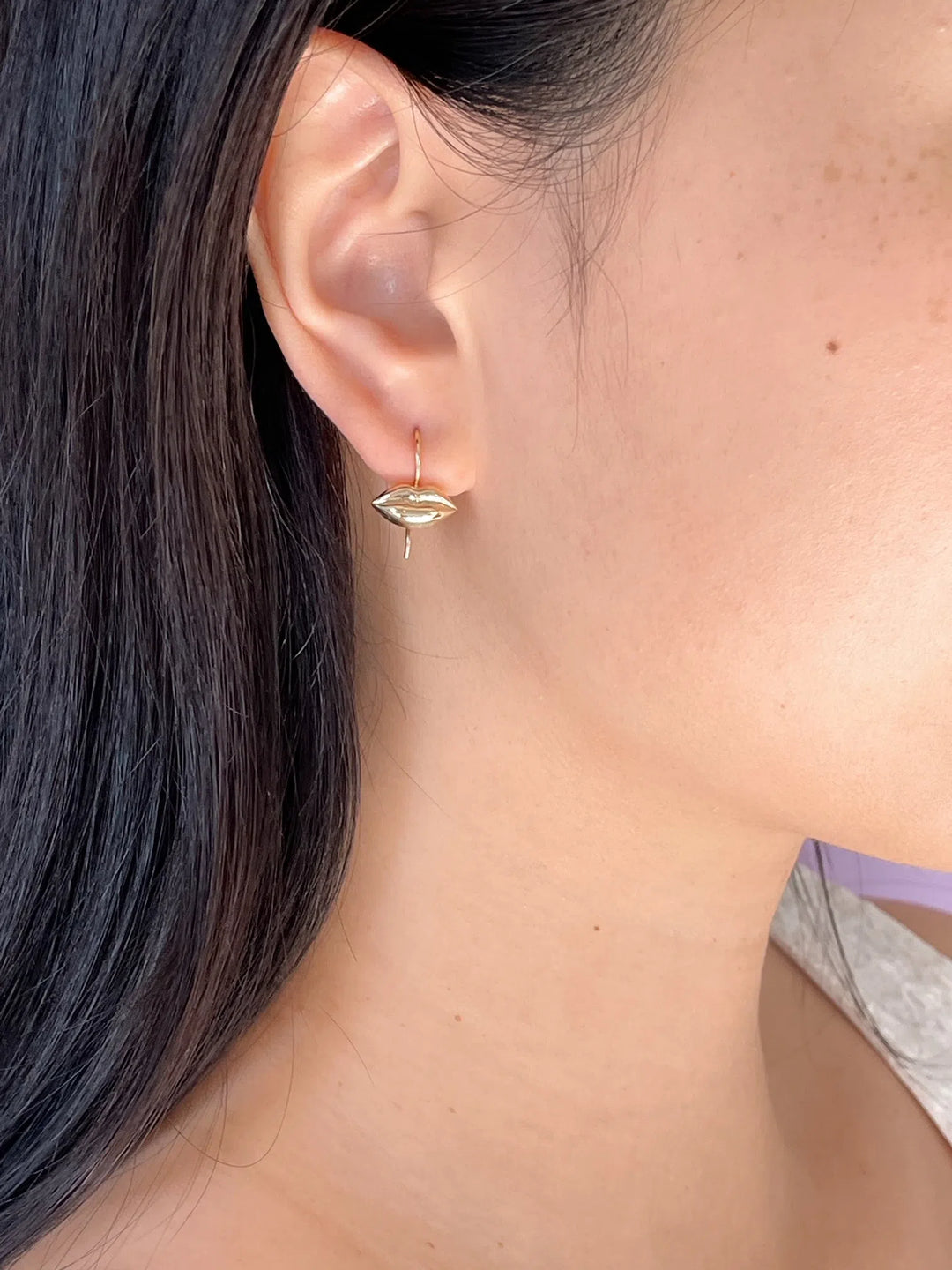 Petite Kiss Earrings